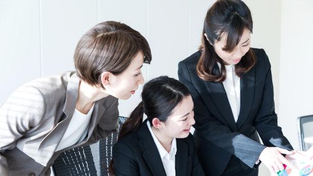 聚会|在职场上，永远没有“不动声色”