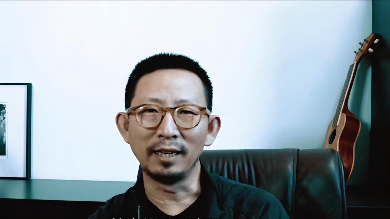 李荣浩|一夜之间跌落神坛，名利的回旋镖，终于扎在李荣浩身上