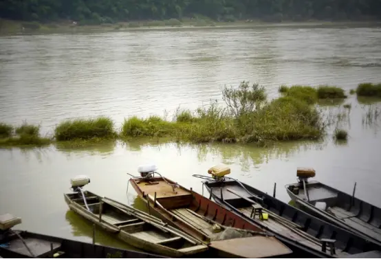 古镇|中国唯一“漂”在水上的古镇，400年没有桥不通车，出行全靠船只