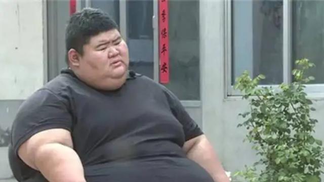 案例：668斤胖男网红王浩楠，抛弃发妻，减肥成功后直接出轨