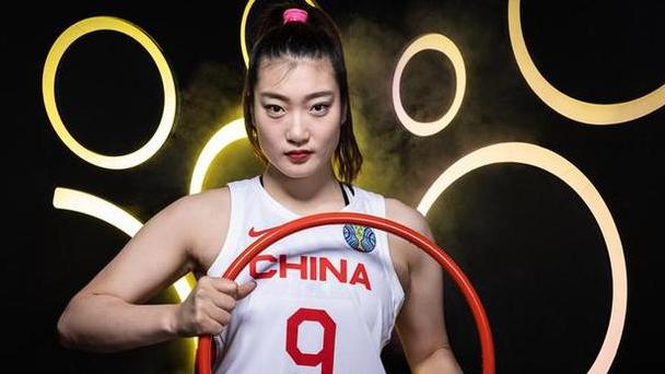 李梦自曝和张隆断联系真因：“张隆是真的不行”！