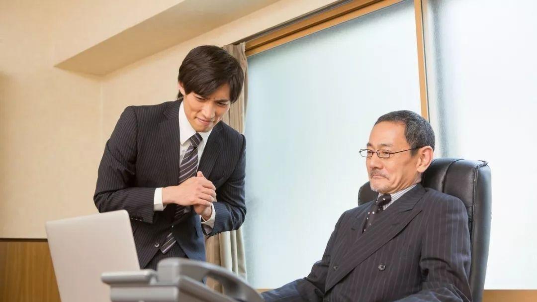 许多|在职场，要有接受不同意见的能力