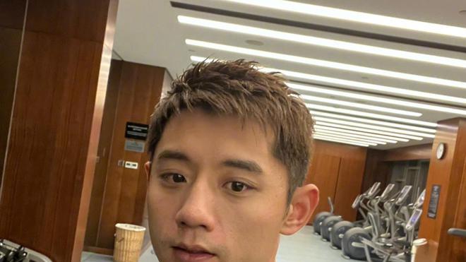 张继科|张继科丑闻上升至刑事案件！知名记者集体下场开锤！景甜私密照或已遭泄露