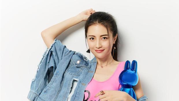 |包文婧说谢娜已经把15万还给自己了，网友，你怎么还替谢娜狡辩啊