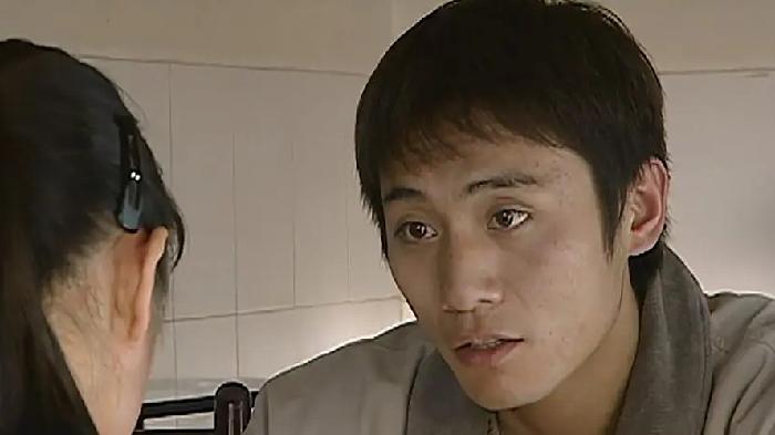 钟跃民|血色浪漫：钟跃民敢碰秦岭，为何却不敢碰周晓白呢？