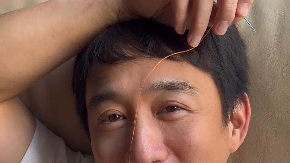 孙莉|孙莉晒和儿子温馨互动日常，5岁彼得潘模样很帅气，很像爸爸黄磊