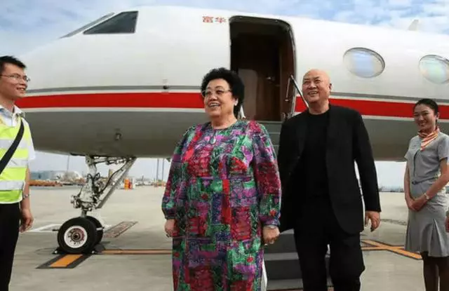 断子绝孙、地位卑微，“唐僧”迟重瑞终究为“傍富婆”付出了代价