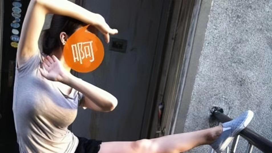 她曾经与马诺齐名，身材颜值皆不落下风，可惜迟了两年