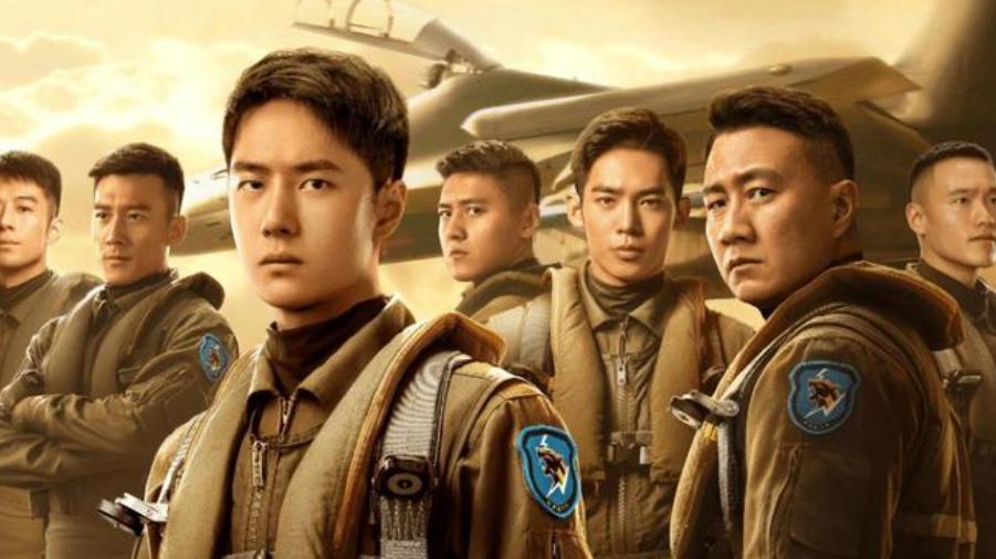 成龙|长空之王国内票房5.7亿，国外票房仅14万美元，成龙的话又应验了