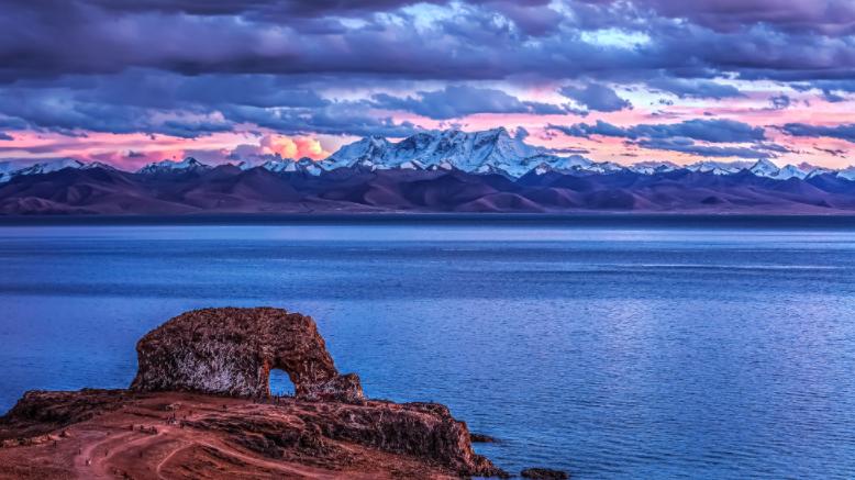 西藏|国内六大值得一去的湖泊：分别位于云南、西藏、新疆和青海