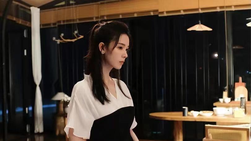 《最遥远的距离》：躲过了妖娆的钟楚曦，却被29岁“白月光”惊艳