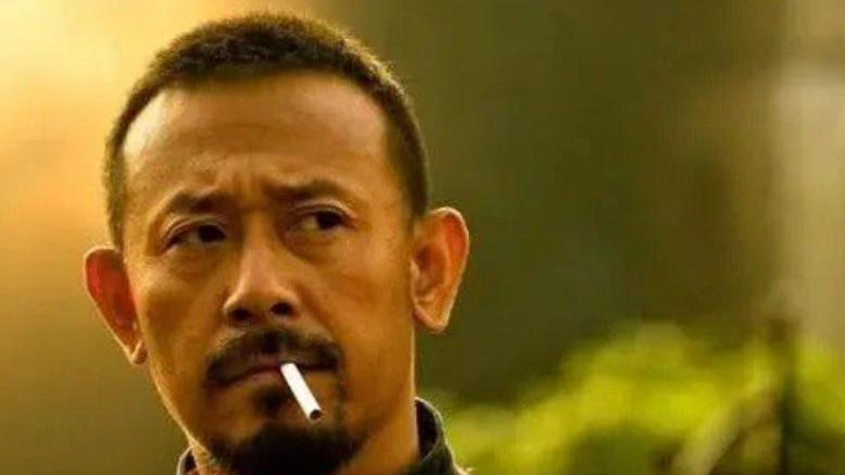 爱过宁静、与刘晓庆因戏生情的姜文，却被一个“悍妇”拿捏一辈子