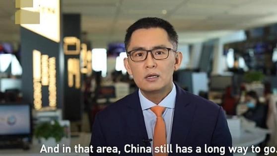 央视主持邹悦：不觉得西方媒体故意丑化中国，被网友骂后发文内涵