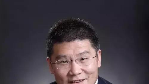 “南昌地头蛇”章新明：夜总会起家，34岁成亿万富豪，57岁被捅死