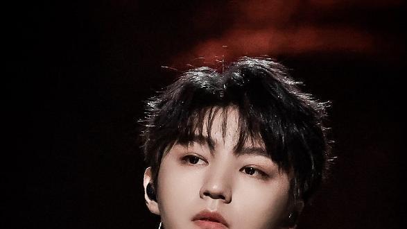 信仰|王俊凯：唱出正能量，新歌《信仰》上线首日就得到中国青年报力挺