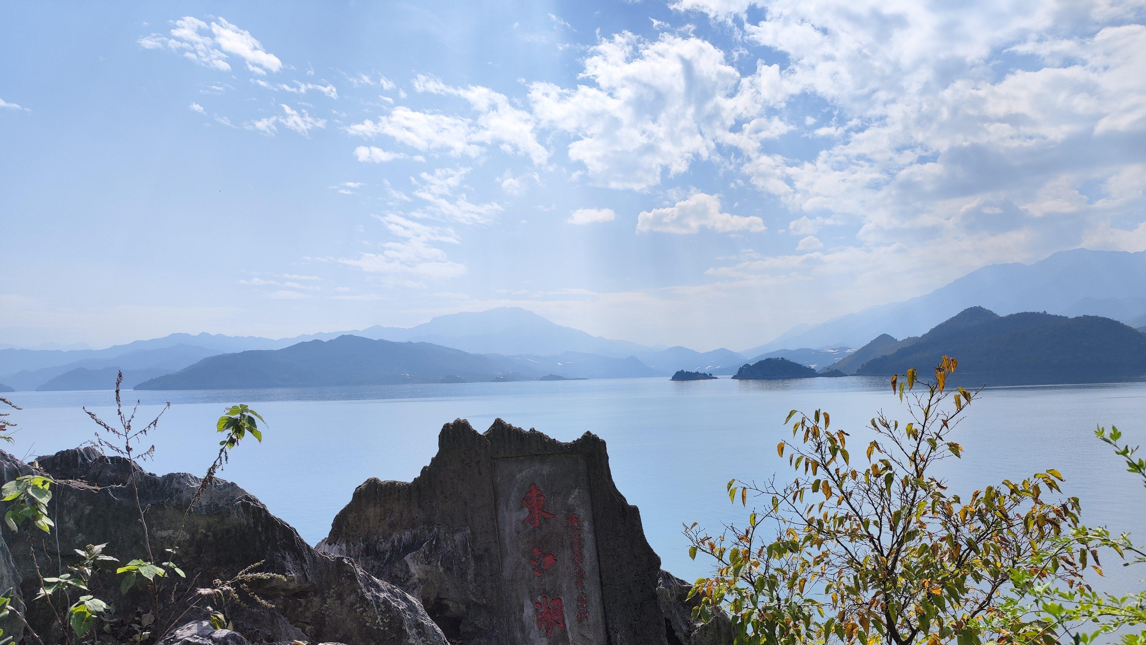 东江湖|冬游东江湖，乘船登岛爬山，徒步看大坝和没有雾的小东江