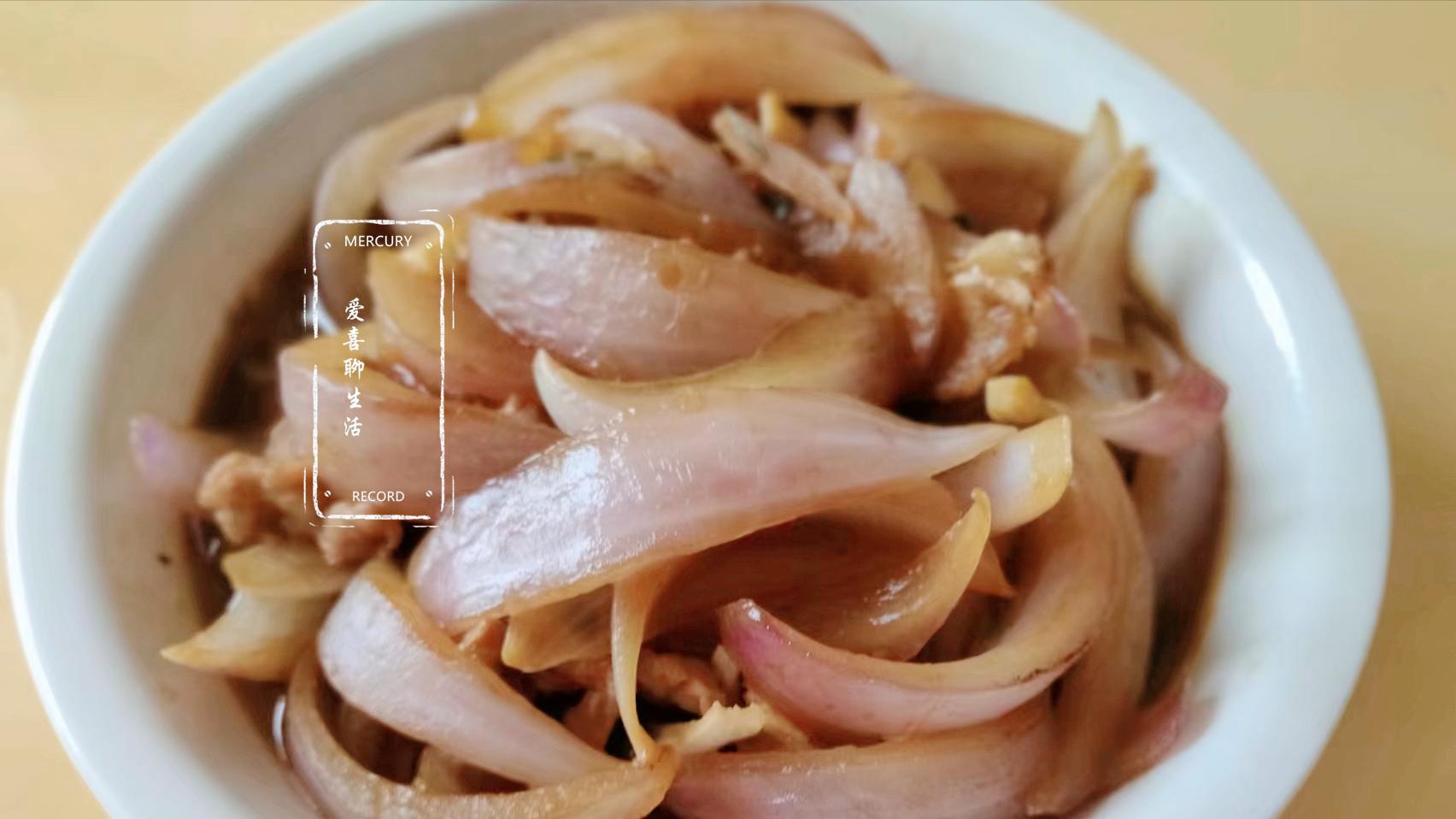 茭白|退休老两口的午餐，在朋友圈火了，网友：不将就不浪费，活得明白！