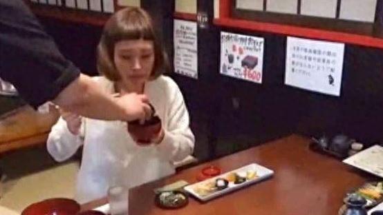 面条|日本“大胃王”挑战吃600碗面条，吃完后，网友：我能吃700碗！
