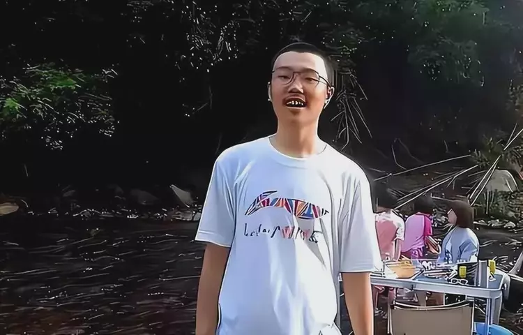 不是蜀黍无能，而是权力无情，胡鑫宇案大家可能错怪帽子蜀黍了