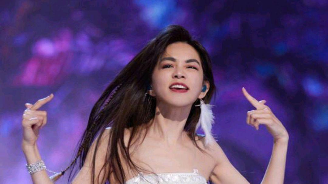 同样是总冠军，为什么王心凌成功翻红，陈嘉桦却掀不起水花