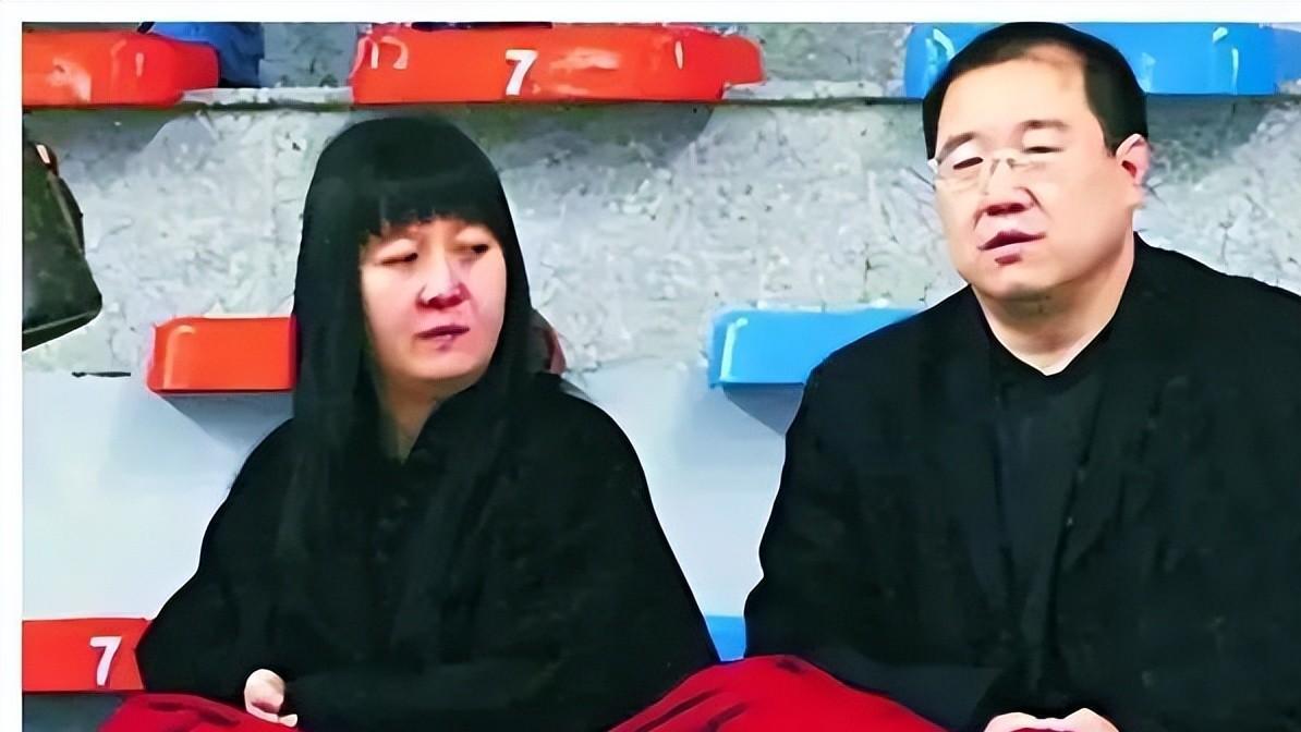 英达|英达次子被网友恶评“啃老”！本人霸气回怼，喊话巴图希望联系他