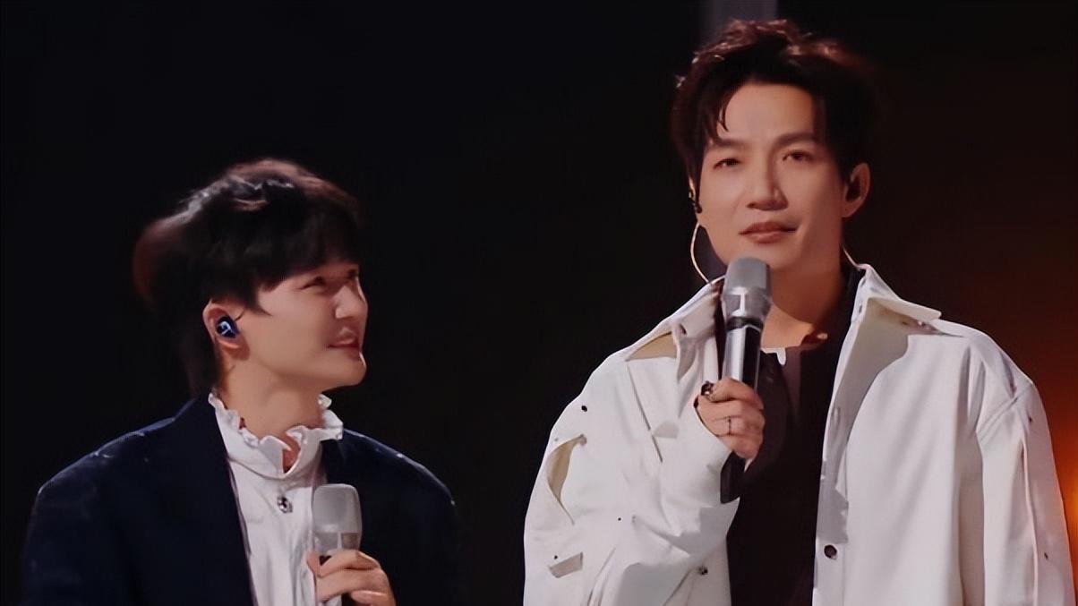 周深|从《声生不息》节目到跨年晚会演出，周深终于亮出了最强王牌