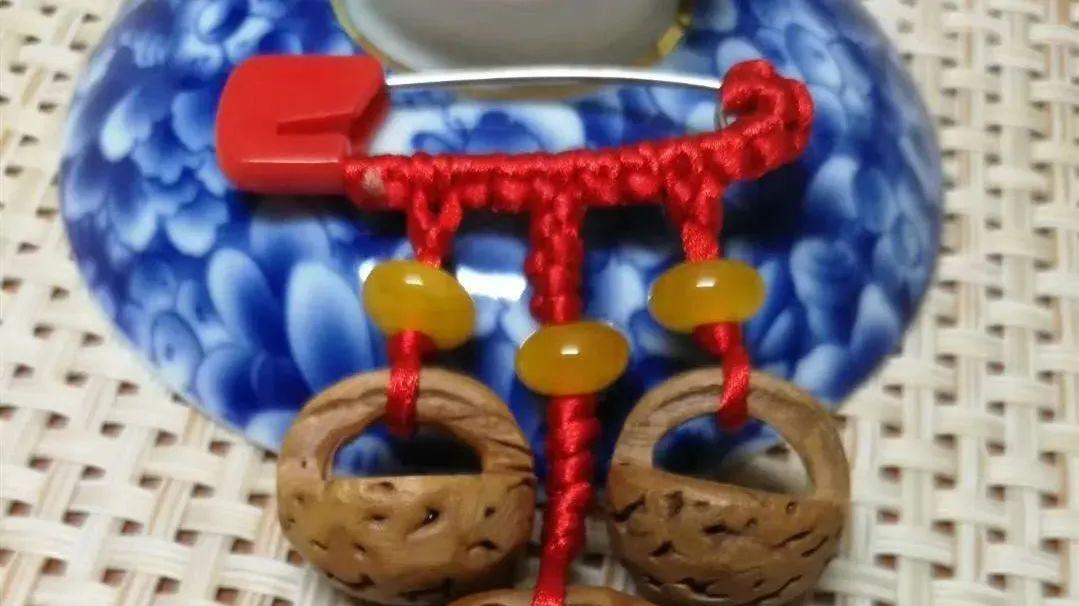 小桃核有着大讲究，每一样都不可小觑
