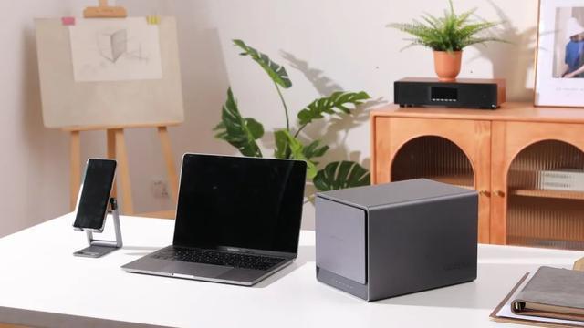 私有云|年货节数码好物清单：绿联私有云DX4600（家用NAS推荐）