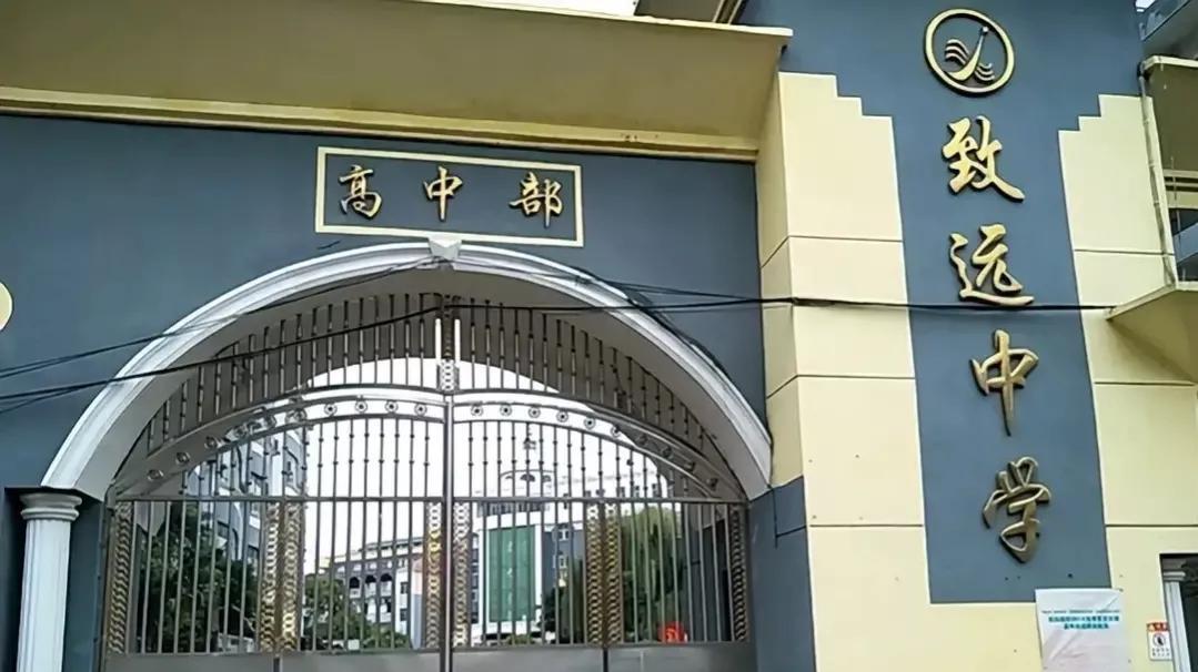 50万人冲进央视直播间柳岩，呼吁寻找胡鑫宇，案件越来越扑朔迷离