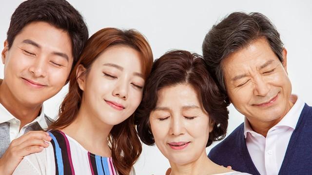 婆婆来带孩子，老公经常说没发工资，起初不懂，醒悟后我送走婆婆