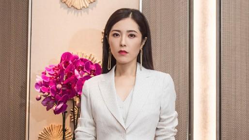 曾黎|47岁女星曾黎主持央视跨年晚会！时隔18年重操旧业，内心紧张无比