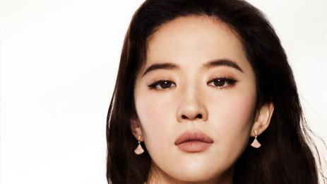 风水轮流转！刘亦菲全面取代Lisa成为宝格丽代言人