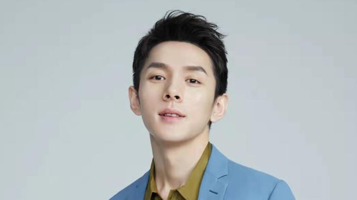 李佳琦|李佳琦进大学招美女主播，带货一哥有意退幕后