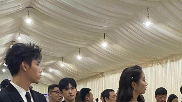 跑步 哪家媒体这么“勇”？易烊千玺的活动生图，不P就放出来了！