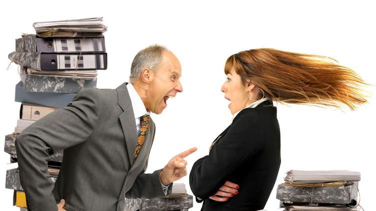 招聘|老板为什么喜欢让员工背讲话？缺少自信，就会不停在小事上胡折腾