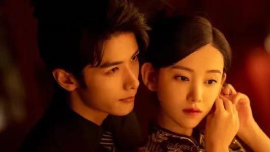 小美人鱼|于正捧了6年的腹肌男星，刚火就塌房？曾自泼三杯水向老板道歉