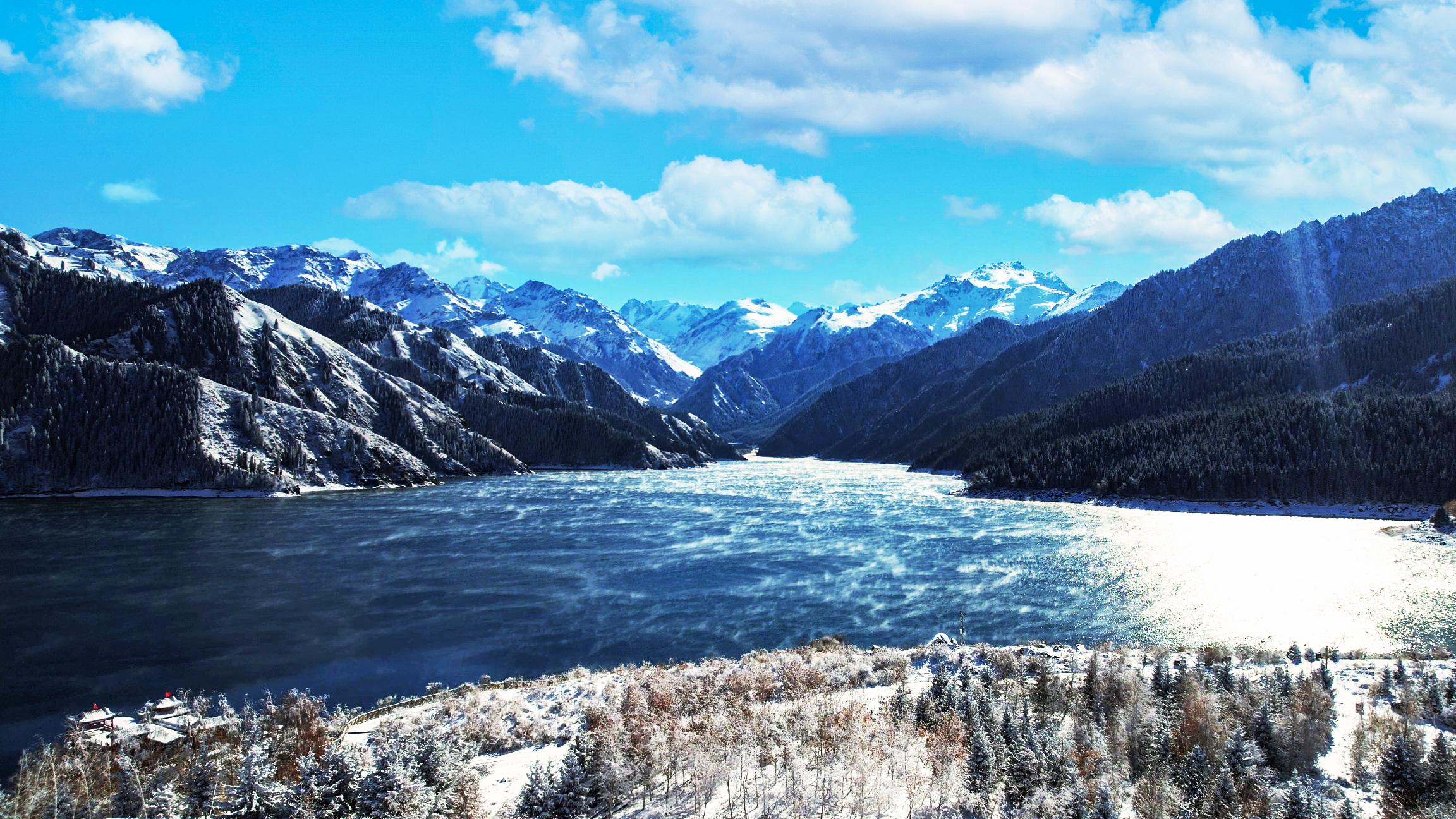 旅游攻略|冬日秘景 ：天山天池的白雪世界