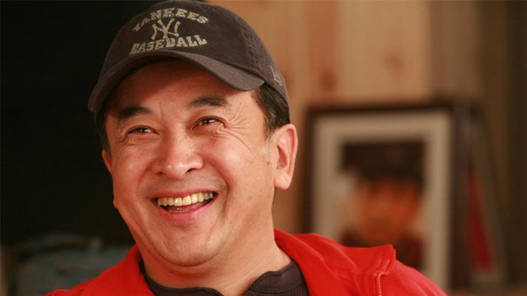 上午被免职，下午被带走，被封为“小品之王”的黄宏，如今怎么样