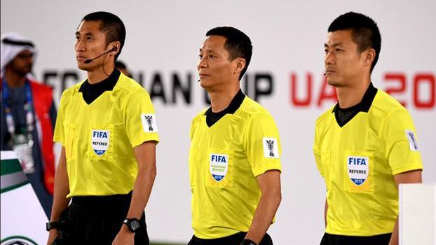 招聘|高洪波直接对裁判下手！“金哨”马宁不再担任职业裁判