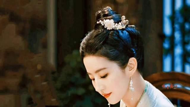 |刘亦菲被霸凌风波再升级！再登热搜、多方表态、更多霸凌过往被扒