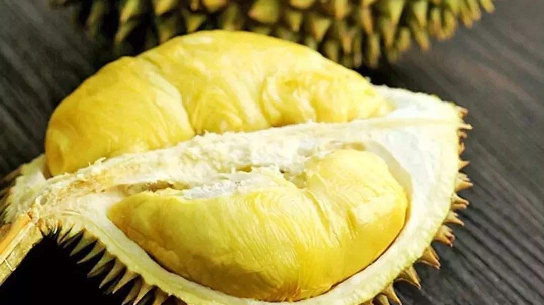 |买榴莲时，大的和小的区别大，牢记3买3不买，老板夸你是内行