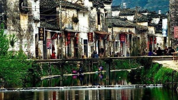 大理|中国“臭名远扬”的5座小镇，体验感非常差，网友：专坑外地游客