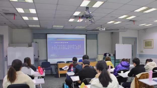 |大专女生求职不满被拒，晒简历求安慰，结果被网友嘲讽“普信女”