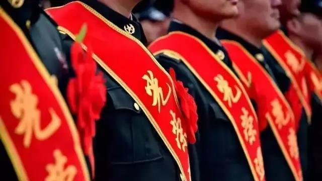 pmi|军官在部队快的都是副团了，如果转业到县城基本上是科员编制！