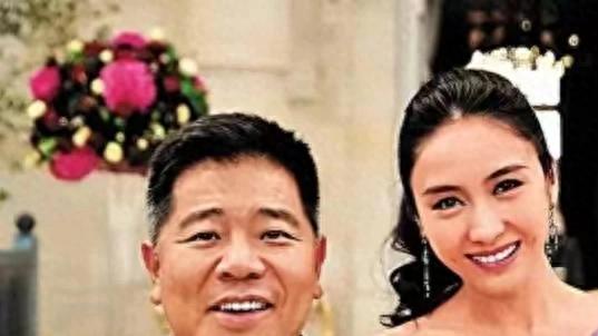 马廷强长相敦厚被赞罕见，不像刘銮雄刻意炫耀，只爱黎姿也甘心