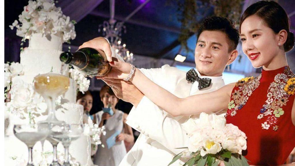 36岁刘诗诗惊艳现身，婚戒失踪引发猜测万人疯传！