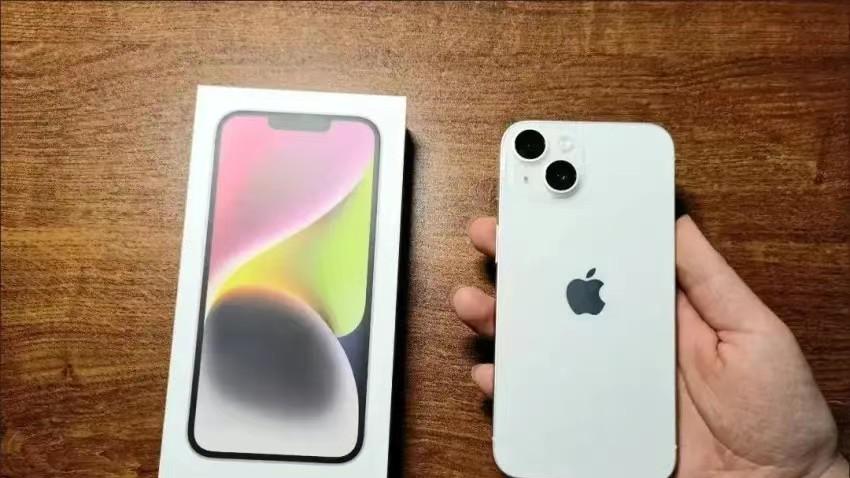 苹果|苹果太猛了：iPhone14大降1100元，国产高端机很难受