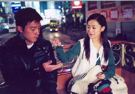 阿娇|钟欣潼：我从不憎恨陈冠希，我只是觉得，他为何不打电话来道歉！