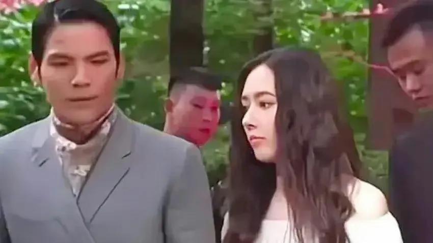 向佐|向佐回应夜店事件，“鸡爪比馊瓜好吃”？疑似内涵郭碧婷是“馊瓜”