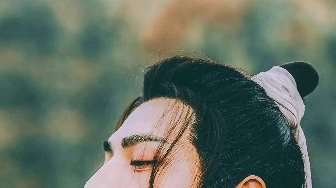 罗云熙|罗云熙新片来袭！本以为女一号已经够美，但还是被28岁女二吸引